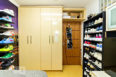 Casa à venda com 320m², 3 quartos e 8 vagasQuarto 2