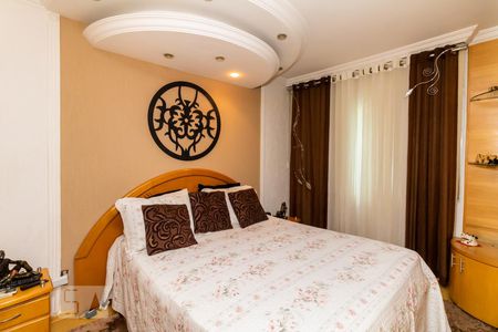 Suíte de casa à venda com 3 quartos, 320m² em Vila Maria Alta, São Paulo