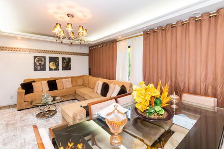 Sala de casa à venda com 3 quartos, 320m² em Vila Maria Alta, São Paulo