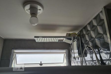 Apartamento para alugar com 45m², 2 quartos e 1 vagaDetalhe Banheiro