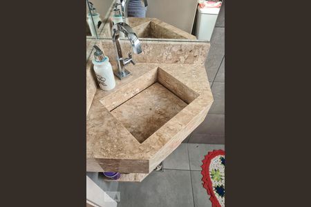 Apartamento para alugar com 45m², 2 quartos e 1 vagaDetalhe Banheiro
