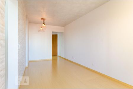 Apartamento para alugar com 62m², 2 quartos e 1 vagaSala