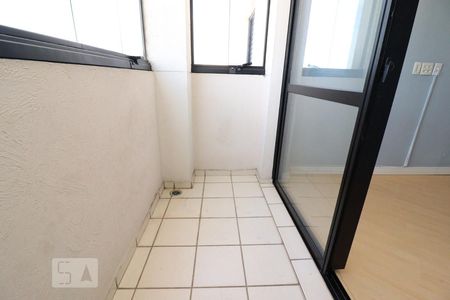 Varanda de apartamento para alugar com 3 quartos, 65m² em Vila Gumercindo, São Paulo
