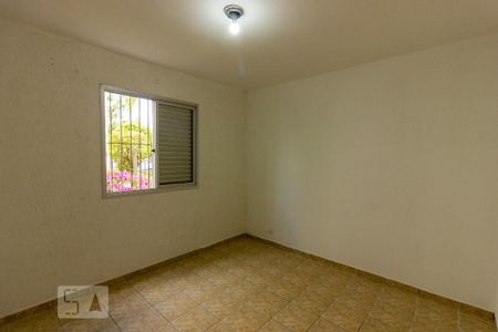Quarto 2 de apartamento para alugar com 2 quartos, 54m² em Jardim Rio das Pedras, Cotia