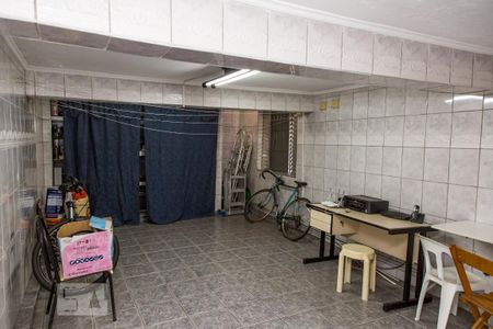 Casa à venda com 160m², 5 quartos e 3 vagasSalão