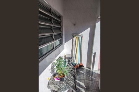 Casa à venda com 160m², 5 quartos e 3 vagasVaranda