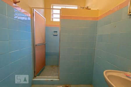 Casa à venda com 300m², 2 quartos e 1 vagaBanheiro