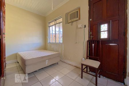Quarto 2 de casa à venda com 2 quartos, 300m² em Vila Kosmos , Rio de Janeiro