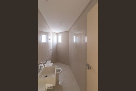 Apartamento à venda com 190m², 4 quartos e 4 vagas Apartamento à venda com 190m², 4 quartos e 4 vagasBanheiro Social