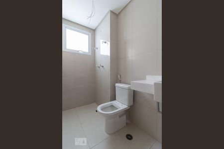 Apartamento à venda com 190m², 4 quartos e 4 vagas Apartamento à venda com 190m², 4 quartos e 4 vagasBanheiro da Suíte 1