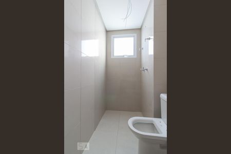 Apartamento à venda com 190m², 4 quartos e 4 vagas Apartamento à venda com 190m², 4 quartos e 4 vagasBanheiro da Suíte 1