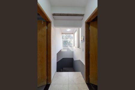 Hall de distribuição dos dormitórios de casa à venda com 2 quartos, 250m² em Vila São Paulo, São Paulo