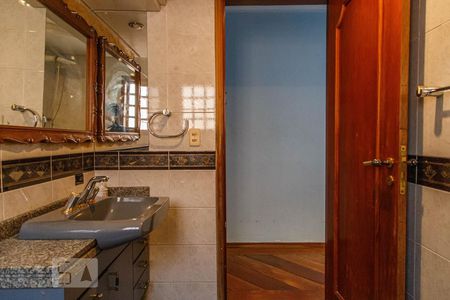 Casa para alugar com 600m², 4 quartos e 8 vagasBanheiro Suíte 2