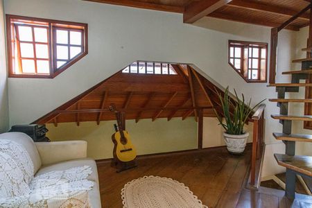 Casa para alugar com 600m², 4 quartos e 8 vagasMezanino