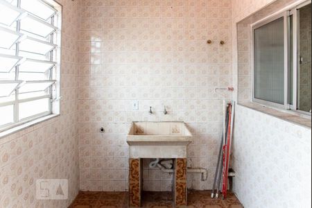 Casa à venda com 220m², 3 quartos e 2 vagasÁrea de Serviço