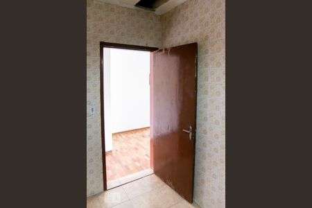 Casa à venda com 220m², 3 quartos e 2 vagasBanheiro 