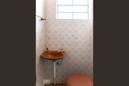 Lavabo de casa à venda com 3 quartos, 220m² em Vila Tolstoi, São Paulo