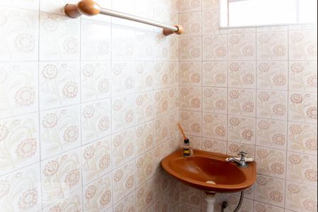 Lavabo de casa à venda com 3 quartos, 220m² em Vila Tolstoi, São Paulo