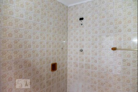 Casa à venda com 220m², 3 quartos e 2 vagasBanheiro 