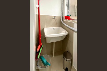 Apartamento para alugar com 75m², 2 quartos e 1 vagaÁrea de Serviço