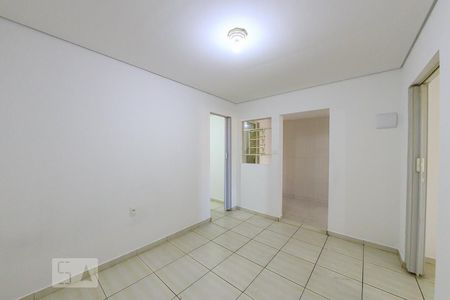 Sala de casa para alugar com 2 quartos, 70m² em Jardim Leda, Guarulhos