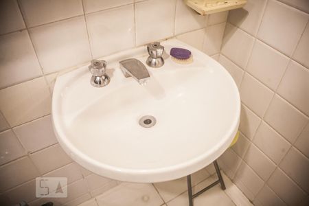 Apartamento à venda com 120m², 3 quartos e 1 vagaBanheiro - Torneira