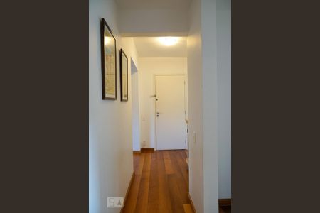 Apartamento à venda com 175m², 3 quartos e 2 vagasCorredor