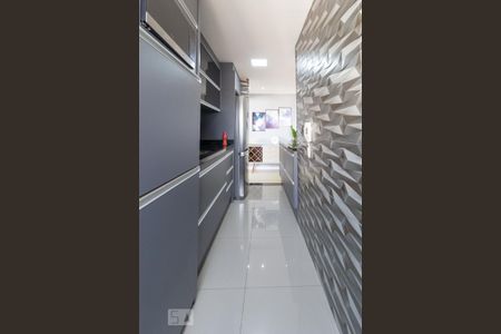 Apartamento para alugar com 104m², 2 quartos e 3 vagas Apartamento para alugar com 104m², 2 quartos e 3 vagasCozinha e Área de Serviço