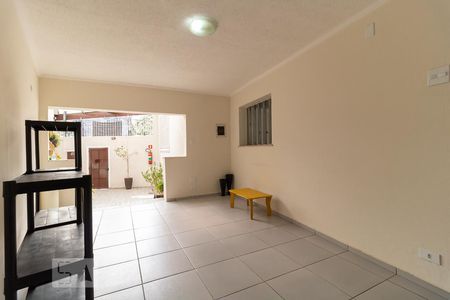 Casa à venda com 199m², 4 quartos e 2 vagas Casa à venda com 199m², 4 quartos e 2 vagasHall de Entrada