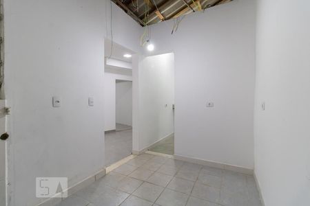 Casa à venda com 199m², 4 quartos e 2 vagas Casa à venda com 199m², 4 quartos e 2 vagasLavanderia