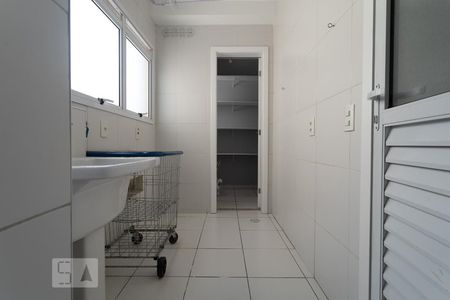 Apartamento para alugar com 130m², 3 quartos e 3 vagasÁrea de Serviço