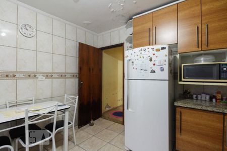 Casa à venda com 150m², 3 quartos e 2 vagasCozinha 