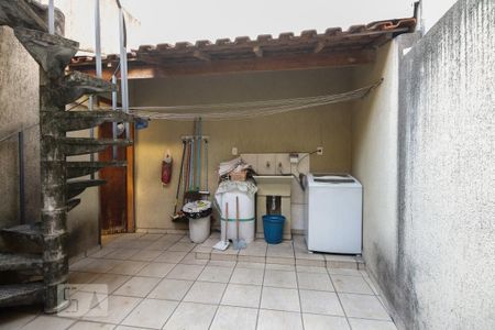 Casa à venda com 150m², 3 quartos e 2 vagasÁrea de serviço 