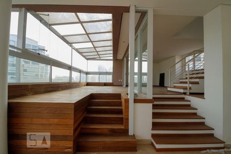 Apartamento à venda com 254m², 3 quartos e 4 vagasVaranda