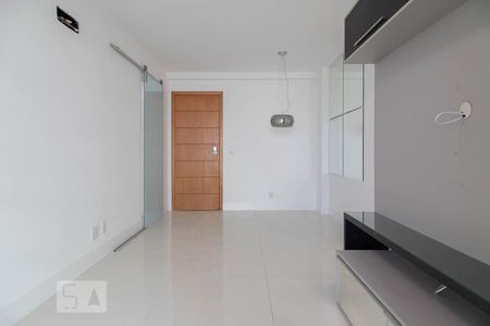 Sala de apartamento à venda com 2 quartos, 74m² em Recreio dos Bandeirantes, Rio de Janeiro