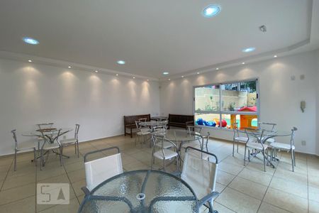 Apartamento para alugar com 50m², 2 quartos e 1 vagaÁrea comum - Salão de festas