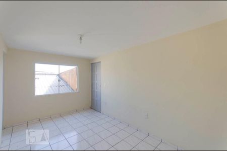 Sala de casa de condomínio para alugar com 2 quartos, 60m² em Conjunto Residencial José Bonifácio, São Paulo