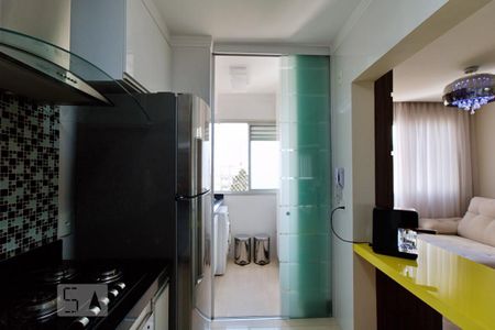Apartamento à venda com 60m², 2 quartos e 2 vagasCozinha