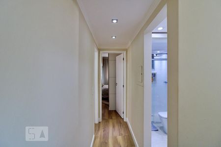 Corredor de apartamento à venda com 2 quartos, 60m² em Vila Andrade, São Paulo