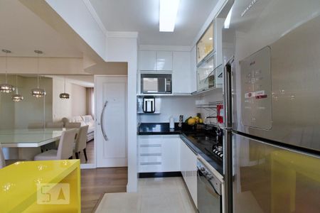 Apartamento à venda com 60m², 2 quartos e 2 vagasCozinha