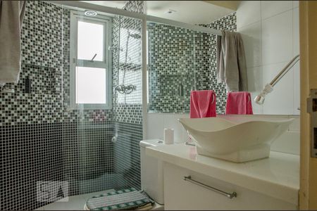 Banheiro da suíte de apartamento à venda com 3 quartos, 106m² em Vila Pereira Barreto, São Paulo