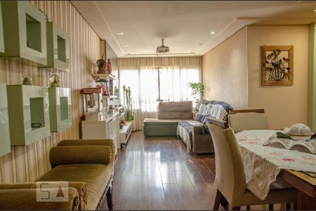 Sala de apartamento à venda com 3 quartos, 106m² em Vila Pereira Barreto, São Paulo