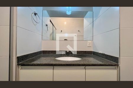 Apartamento para alugar com 94m², 3 quartos e 1 vaga Apartamento para alugar com 94m², 3 quartos e 1 vagaBanheiro da Suíte