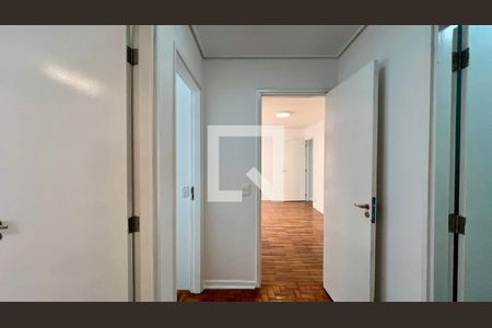 Apartamento para alugar com 94m², 3 quartos e 1 vaga Apartamento para alugar com 94m², 3 quartos e 1 vagaCorredor