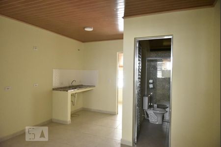 Sala e cozinha de kitnet/studio para alugar com 1 quarto, 30m² em Vila Invernada, São Paulo