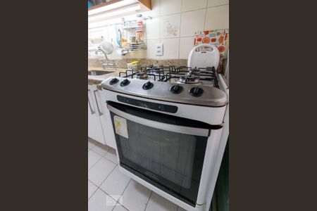 Apartamento à venda com 72m², 3 quartos e 1 vagaCozinha - fogão embutido