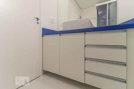 Apartamento para alugar com 59m², 2 quartos e 2 vagasBanheiro da Suíte - Armário