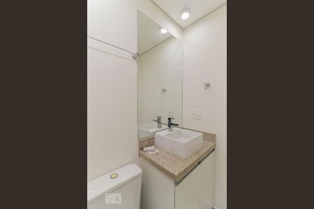 Apartamento para alugar com 59m², 2 quartos e 2 vagasBanheiro Social - Espelho