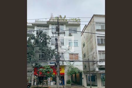 Apartamento para alugar com 70m², 2 quartos e sem vagaFachada