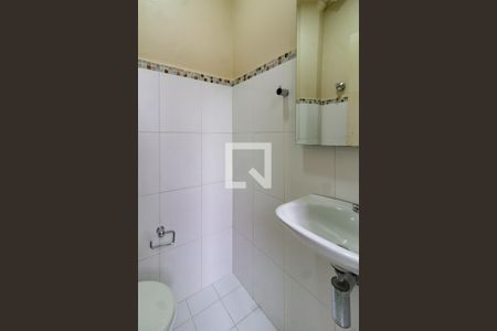 Apartamento para alugar com 70m², 2 quartos e sem vagaBanheiro de serviço